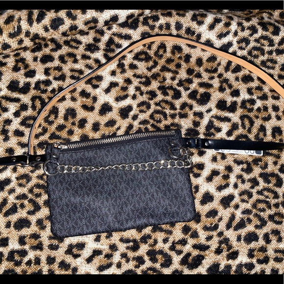 Brand new Michael Kors belt bag - Picture 3 of 4